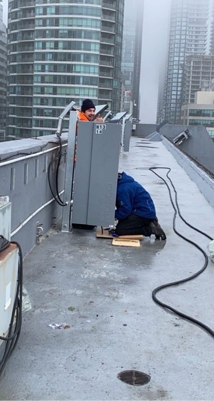 Rooftop panel install downtown
