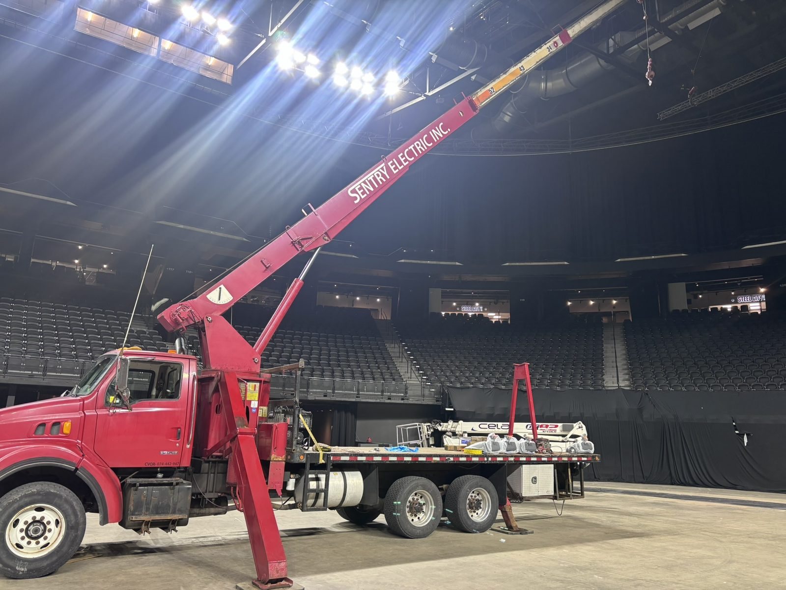 Arena boom access